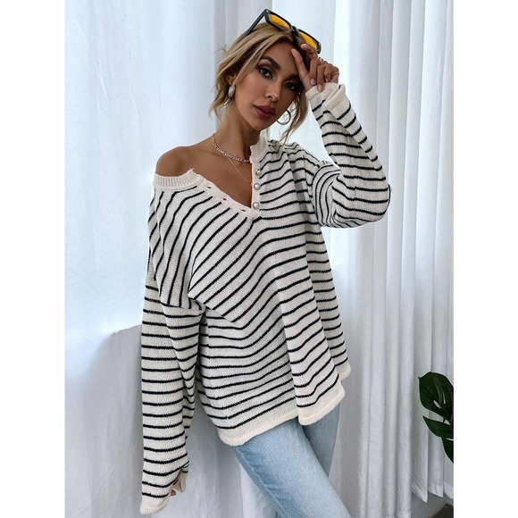 Striped oversized Button Front Sweater cream black minimalist preppy - Picture 6 of 6